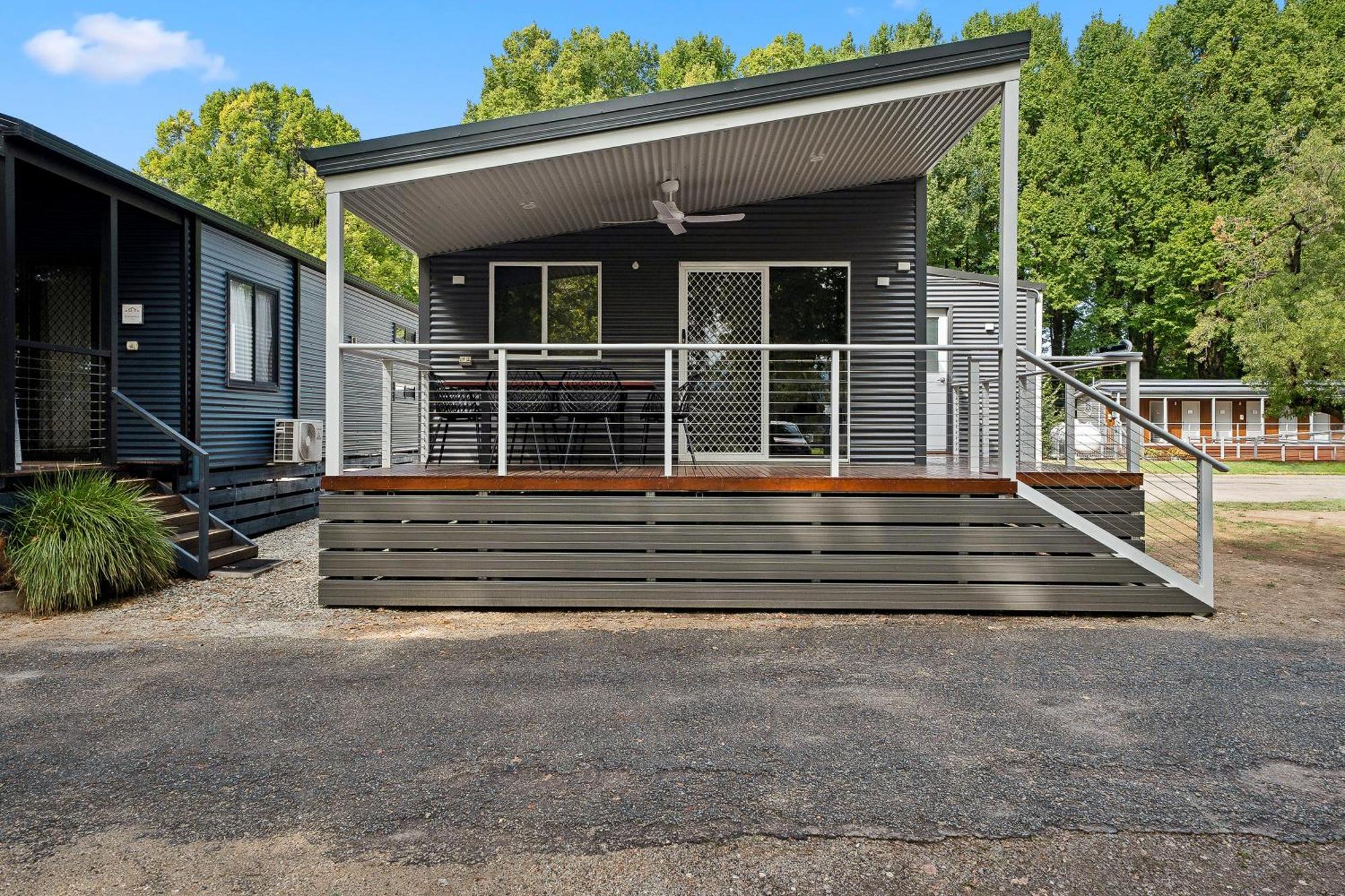 Myrtleford Holiday Park Exteriör bild