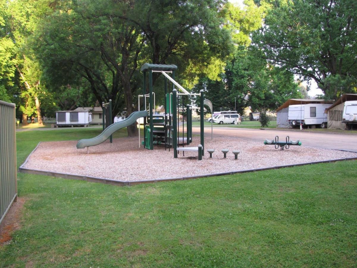 Myrtleford Holiday Park Exteriör bild